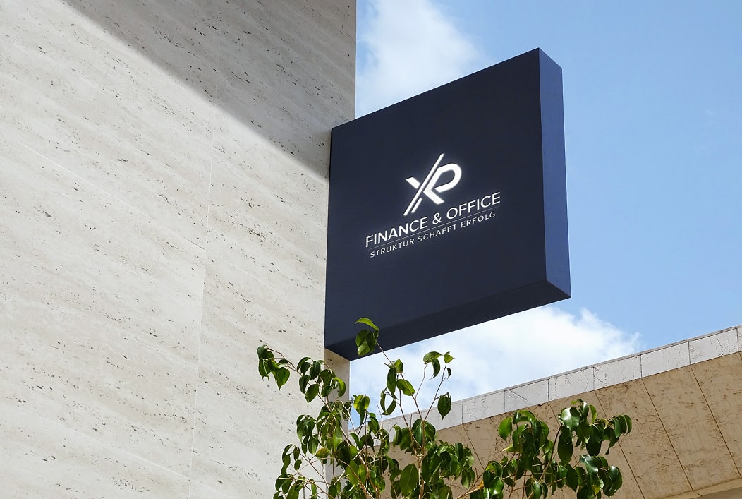 logo for finance expert